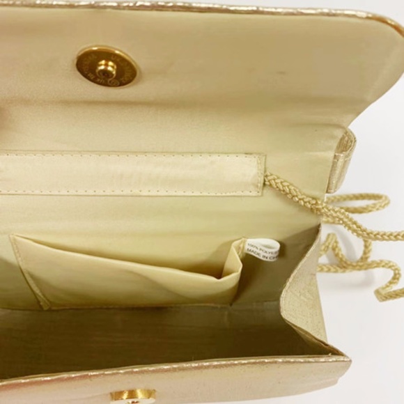 Golden New Women Wristlet Bag - Picture 6 of 6